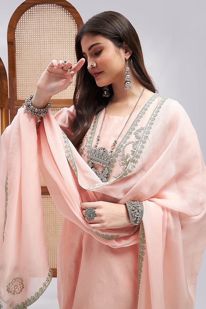 Peach Silk Chanderi Resham Dori Embroidered Kurta Set by RoohbyRidhimaa at Pernia's Pop Up Shop