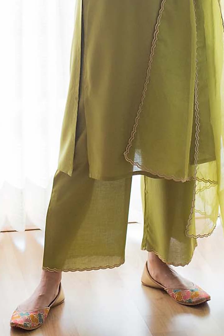 Green Cotton Zari Embroidered Kurta Set by RoohbyRidhimaa at Pernia's Pop Up Shop