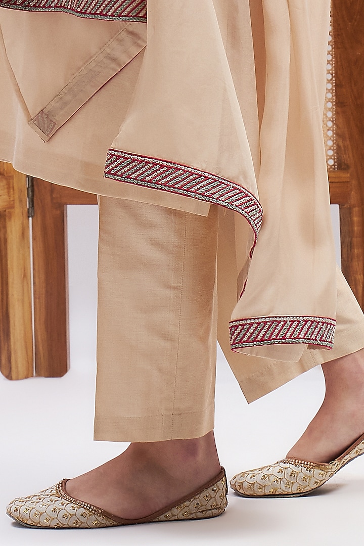 Sand Silk Chanderi Zari Embroidered Kurta Set by RoohbyRidhimaa at Pernia's Pop Up Shop