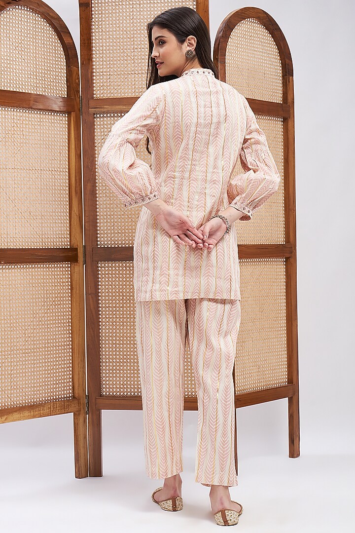 Pink Cotton Resham Embroidered Kurta Set by RoohbyRidhimaa at Pernia's Pop Up Shop