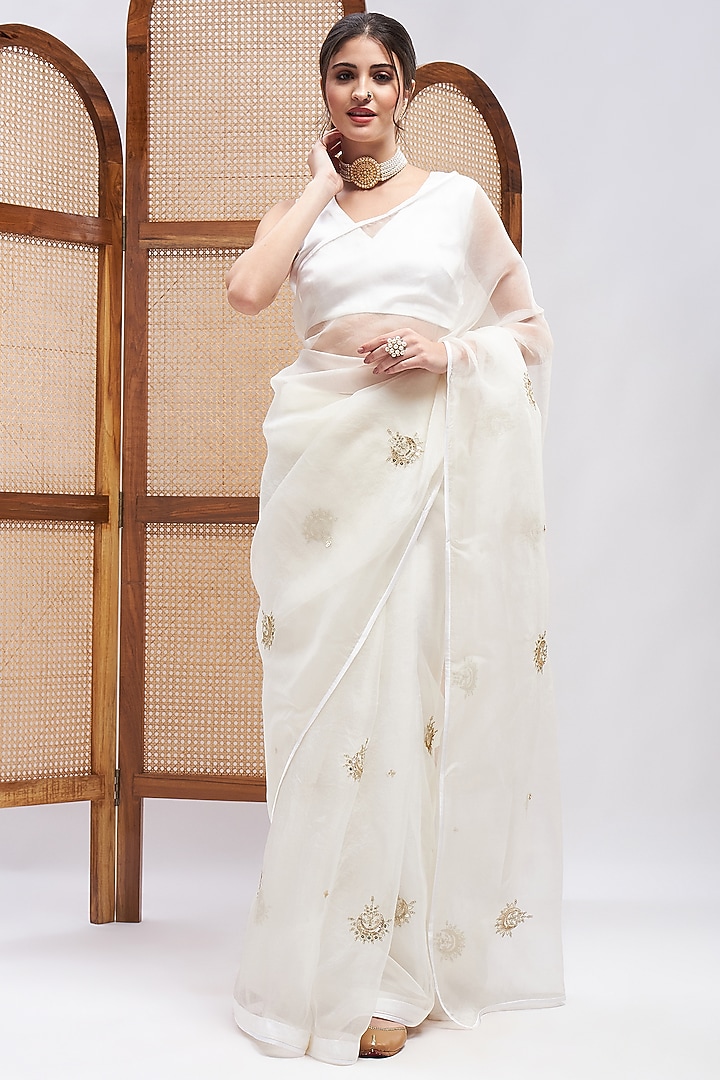 Off-White Pure Silk Organza Resham Embroidered Party Wear Saree Set by RoohbyRidhimaa at Pernia's Pop Up Shop