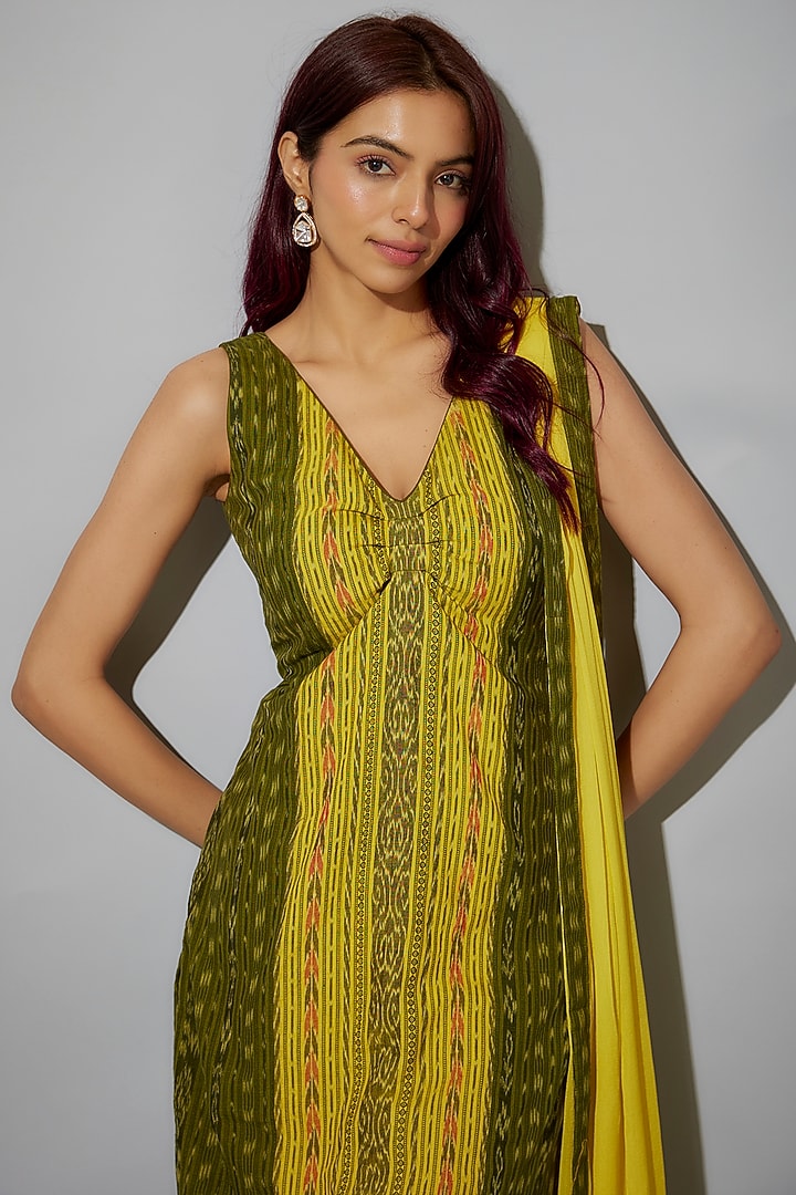 Yellow-Green Cotton Ikat Printed Kurta Set by ROSA by Priyanka kar at Pernia's Pop Up Shop