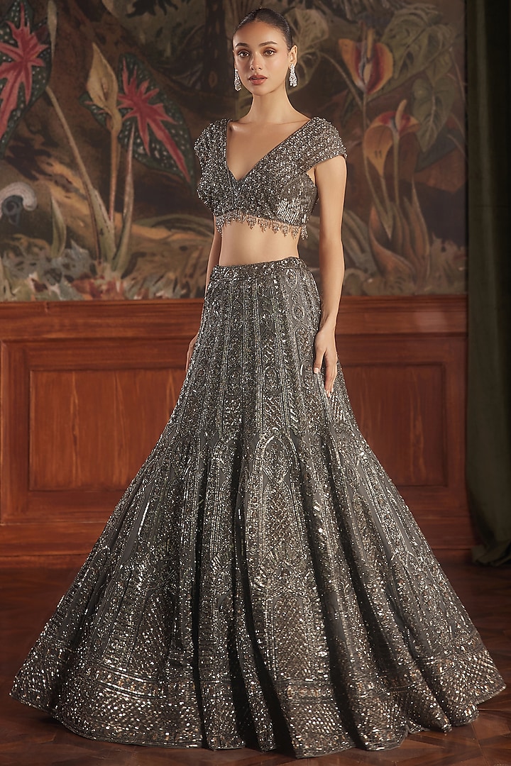 Charcoal Grey Net Hand Embroidered Bridal Lehenga Set by ROQA | Siddharth Khurana & Kartik Khurana at Pernia's Pop Up Shop