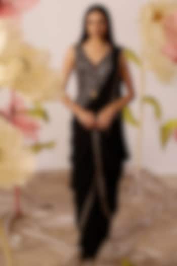 Black Georgette Hand Embroidered Draped Wedding Saree Set by ROQA | Siddharth Khurana & Kartik Khurana at Pernia's Pop Up Shop