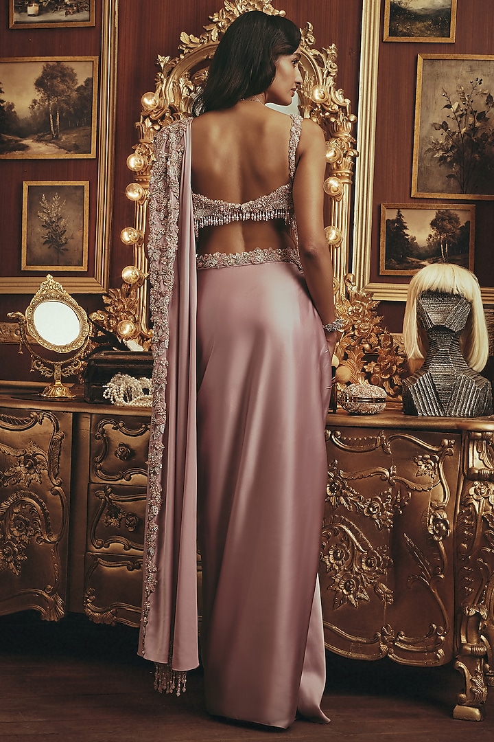 Dusty Pink Modal Satin Floral Embroidered Draped Reception Saree Set by ROQA | Siddharth Khurana & Kartik Khurana at Pernia's Pop Up Shop
