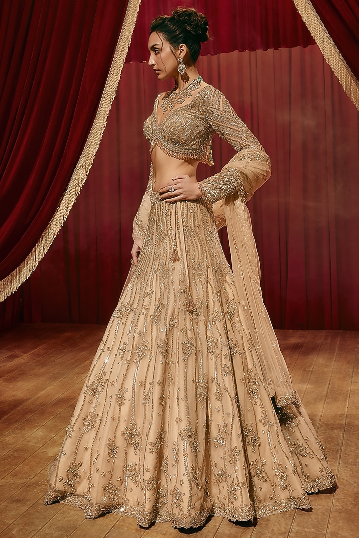 Champagne Gold Net Sequin Embroidered Bridal Lehenga Set by ROQA | Siddharth Khurana & Kartik Khurana at Pernia's Pop Up Shop