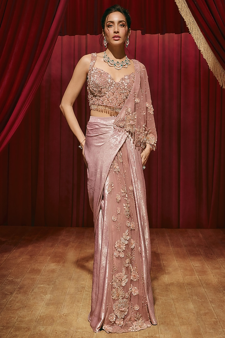 Dusty Pink Shimmer Lycra Embellished Draped Reception Saree Set by ROQA | Siddharth Khurana & Kartik Khurana at Pernia's Pop Up Shop