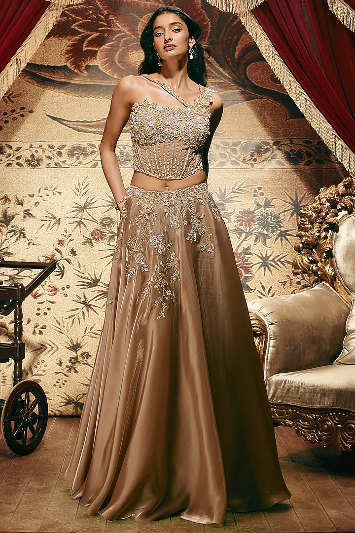 Gold Shimmer Organza Floral Hand Embellished Wedding Lehenga Set by ROQA | Siddharth Khurana & Kartik Khurana at Pernia's Pop Up Shop