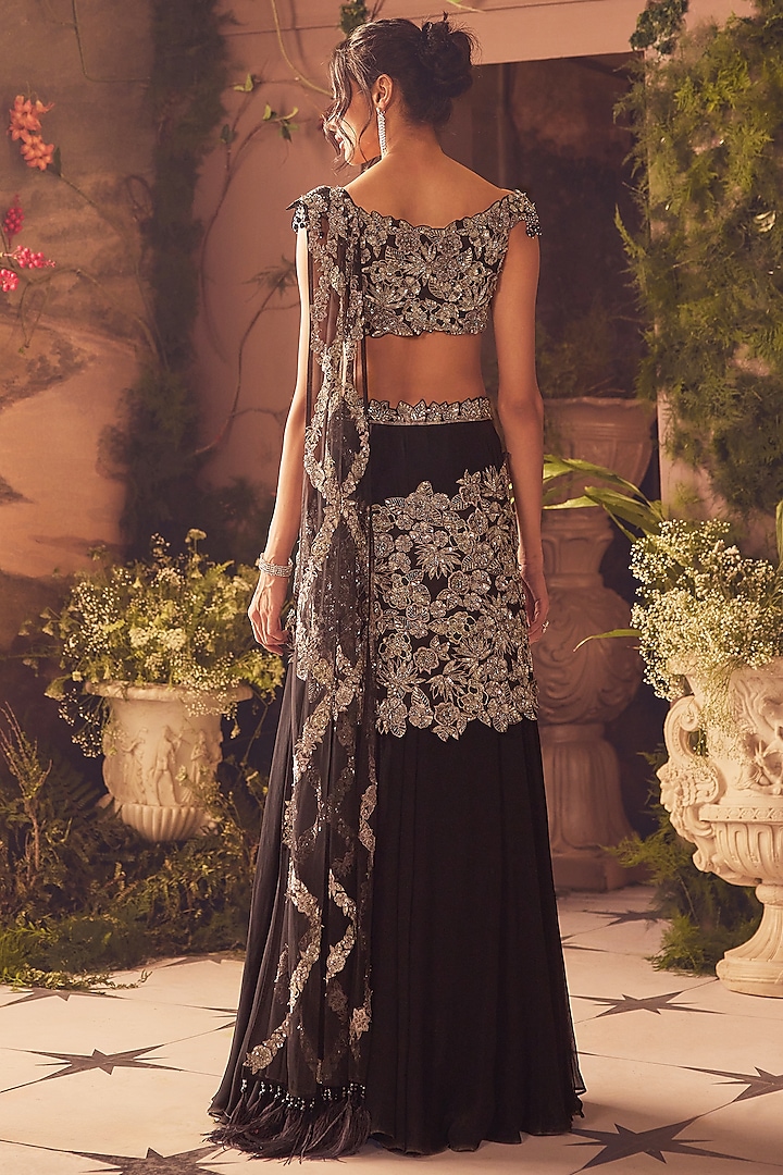 Black Georgette Floral Hand Embroidered Draped Skirt Reception Saree Set by ROQA | Siddharth Khurana & Kartik Khurana at Pernia's Pop Up Shop