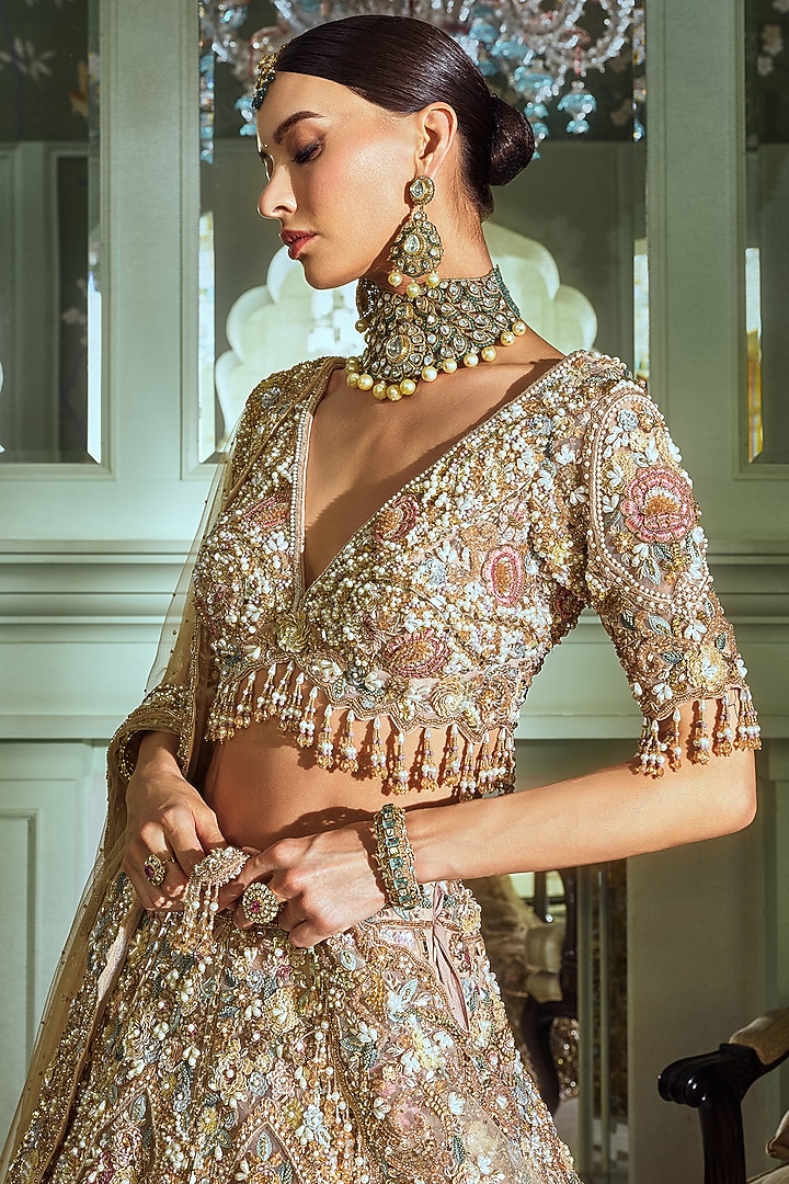 Peach Net Sequin & Floral Embroidered Bridal Bridal Lehenga Set by ROQA | Siddharth Khurana & Kartik Khurana at Pernia's Pop Up Shop