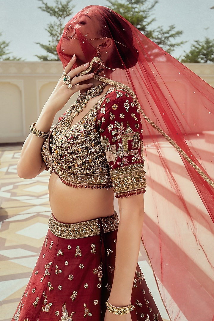 Red Premium Raw Silk Resham Embroidered Bridal Bridal Lehenga Set by ROQA | Siddharth Khurana & Kartik Khurana at Pernia's Pop Up Shop