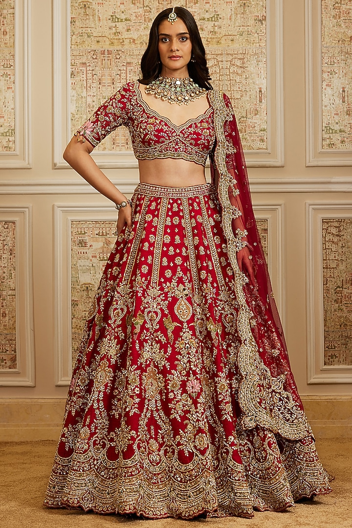 Deep Red Raw Silk Lotif Motif Hand Embroidered Bridal Lehenga Set by ROQA | Siddharth Khurana & Kartik Khurana at Pernia's Pop Up Shop