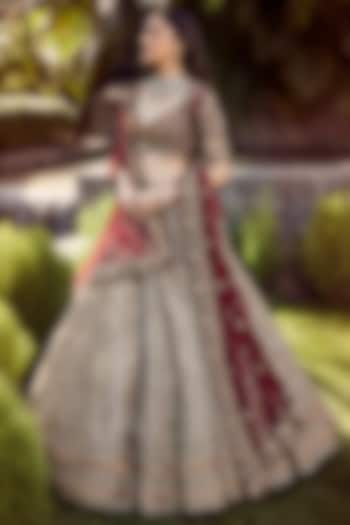 Gold Pure Tissue Zardosi Embroidered Bridal Lehenga Set by ROQA | Siddharth Khurana & Kartik Khurana at Pernia's Pop Up Shop