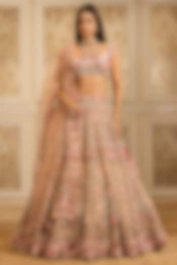 Pink Net 3D Floral & Sequins Embroidered Bridal Lehenga Set by ROQA | Siddharth Khurana & Kartik Khurana at Pernia's Pop Up Shop