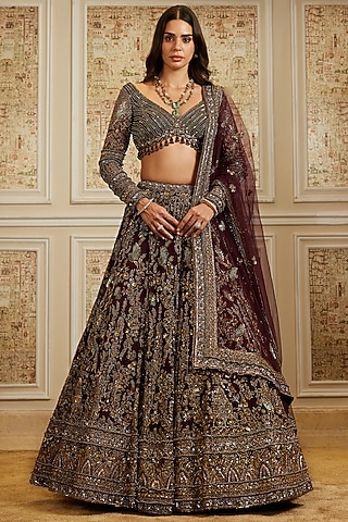 Plum Organza Sequins & Pearl Embroidered Lehenga Set by ROQA | Siddharth Khurana & Kartik Khurana