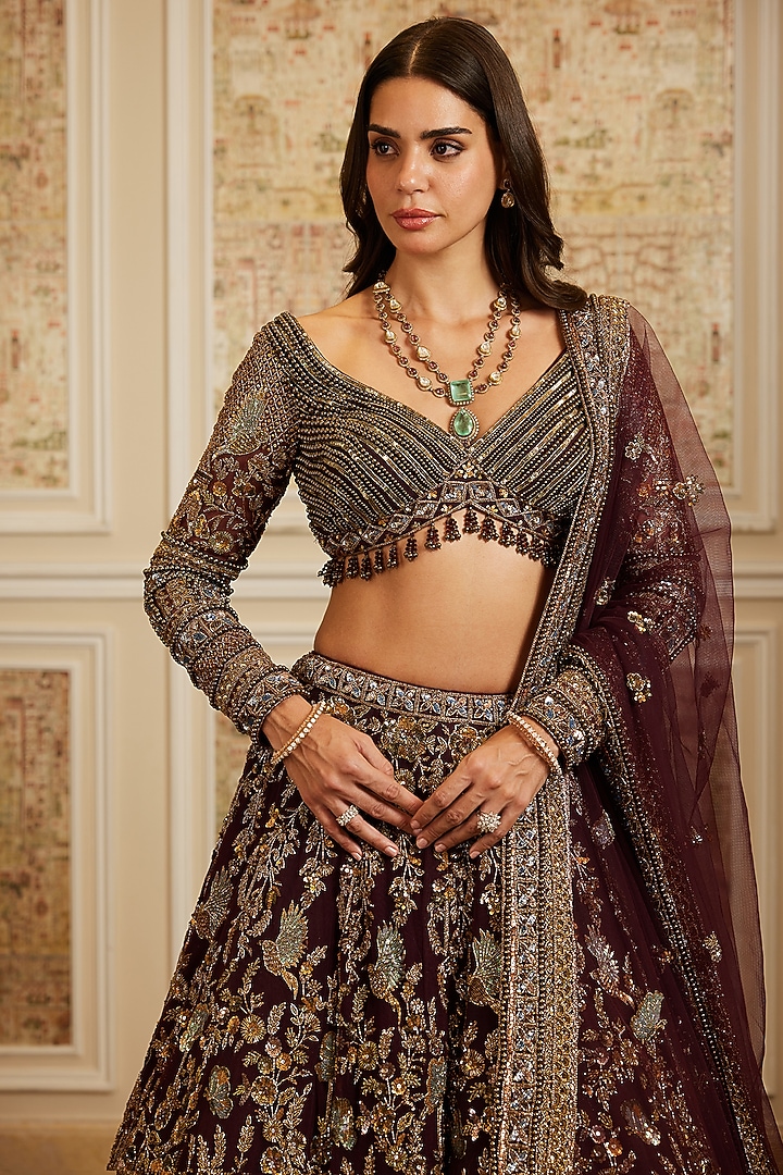 Plum Organza Sequins & Pearl Embroidered Bridal Lehenga Set by ROQA | Siddharth Khurana & Kartik Khurana at Pernia's Pop Up Shop