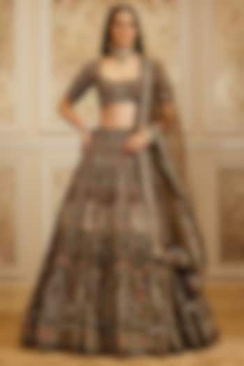 Olive Green Net Zari & Floral Motif Embroidered Bridal Lehenga Set by ROQA | Siddharth Khurana & Kartik Khurana at Pernia's Pop Up Shop