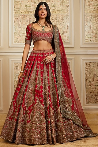 Red Raw Silk Zari & Sequins Embroidered Lehenga Set by ROQA | Siddharth Khurana & Kartik Khurana