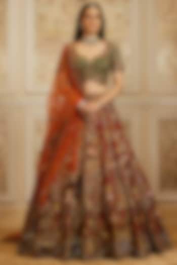 Red Net Resham & Zari Embroidered Bridal Lehenga Set by ROQA | Siddharth Khurana & Kartik Khurana at Pernia's Pop Up Shop