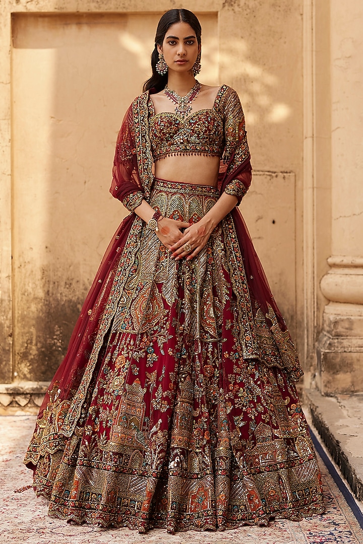 Red Net Dabka & Nakshi Embroidered Bridal Lehenga Set by ROQA | Siddharth Khurana & Kartik Khurana at Pernia's Pop Up Shop