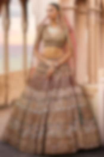 Red Raw Silk Dabka Embroidered Bridal Lehenga Set by ROQA | Siddharth Khurana & Kartik Khurana at Pernia's Pop Up Shop