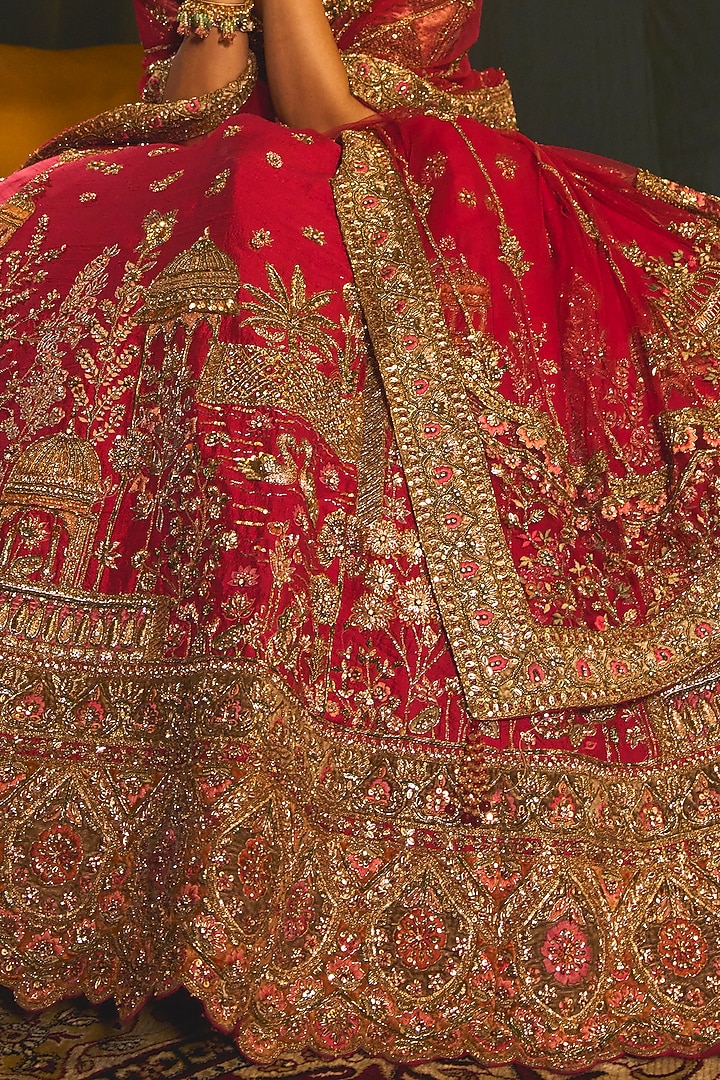 Red Raw Silk Zari Embroidered Bridal Lehenga Set by ROQA | Siddharth Khurana & Kartik Khurana at Pernia's Pop Up Shop