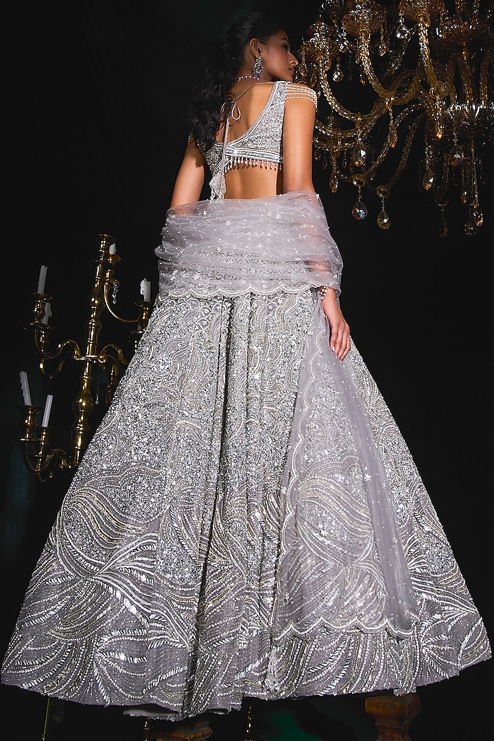 Lilac Net Tonal Sequins Embroidered Bridal Lehenga Set by ROQA | Siddharth Khurana & Kartik Khurana at Pernia's Pop Up Shop