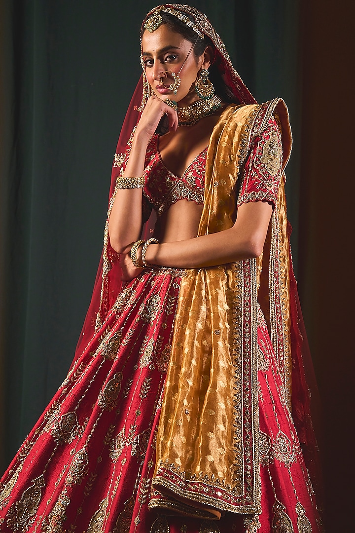 Red Raw Silk Floral Mesh Embroidered Bridal Lehenga Set by ROQA | Siddharth Khurana & Kartik Khurana at Pernia's Pop Up Shop