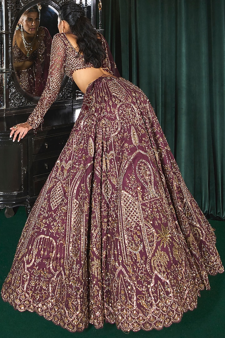Wine Organza Moti & Cutdana Embroidered Bridal Lehenga Set by ROQA | Siddharth Khurana & Kartik Khurana at Pernia's Pop Up Shop