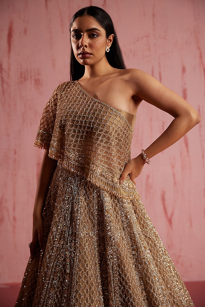 Gold Net Embroidered Bridal Lehenga Set by ROQA | Siddharth Khurana & Kartik Khurana at Pernia's Pop Up Shop