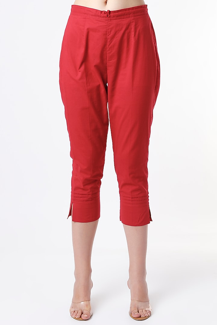 Fiery Red Bandhej Printed Pleated Kurta Set by Rosette at Pernia's Pop Up Shop