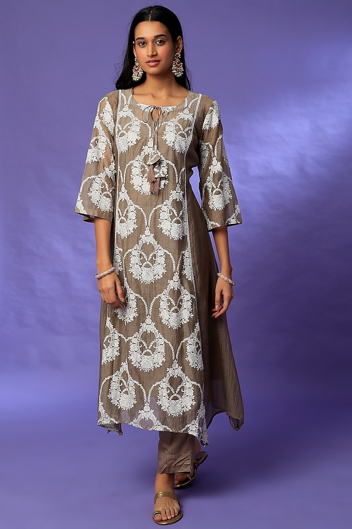 Hazelnut Brown Chanderi Embroidered Kurta Set by Rosette at Pernia's Pop Up Shop