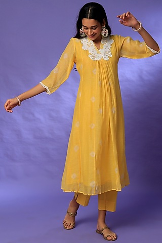 Yellow Chanderi Bhandej Kurta Set by Rosette