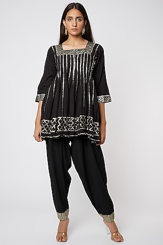 Black Embroidered Kurta by Rose Tree