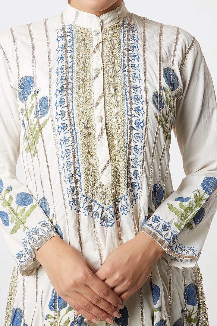 White Embroidered Kurta by Rose Tree at Pernia's Pop Up Shop