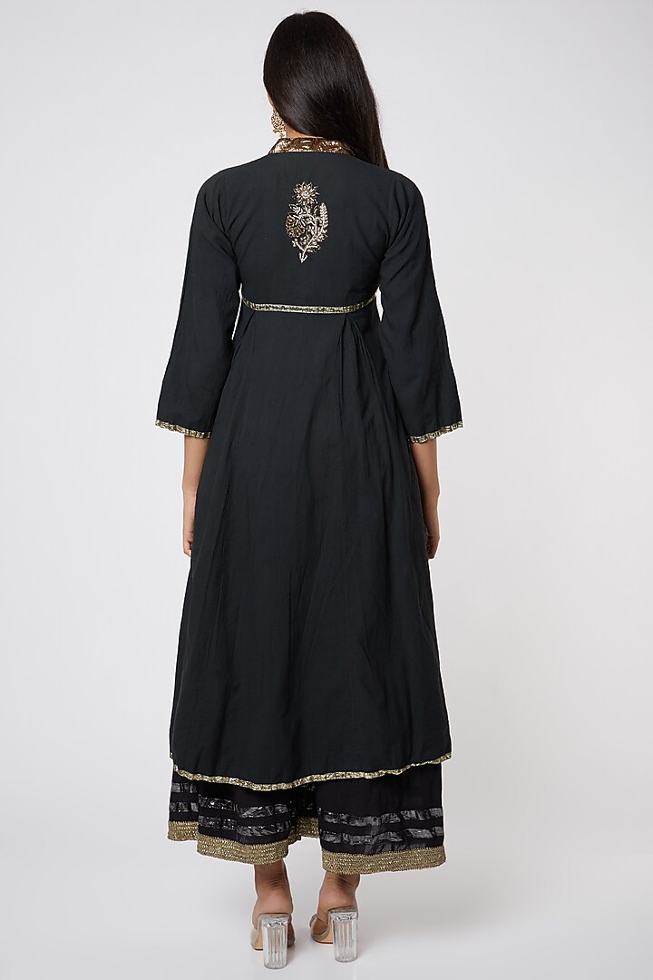 Black Long Kurta With Embroidery by Rose Tree at Pernia's Pop Up Shop