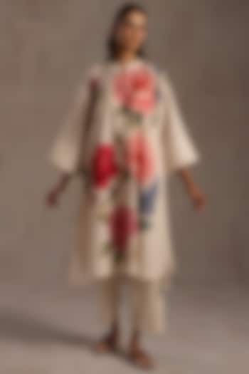 Ivory Linen Floral Artwork Kurta Set by Roza Pret at Pernia's Pop Up Shop