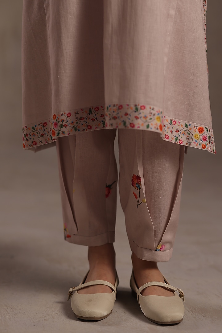 Beige Linen Floral Work Kurta Set by Roza Pret at Pernia's Pop Up Shop