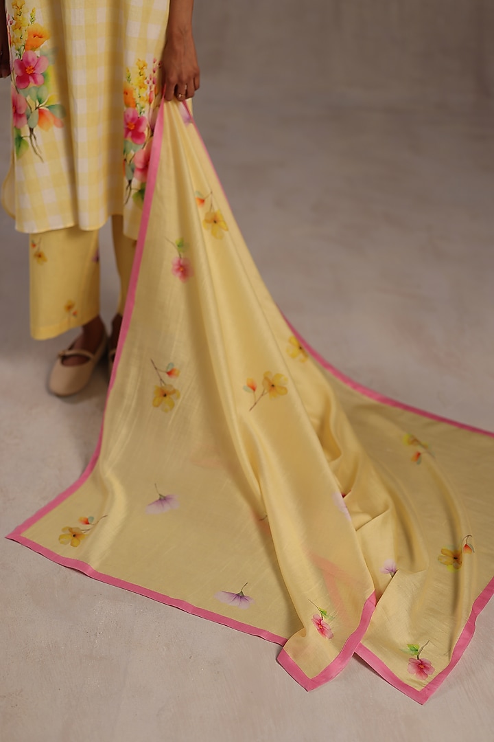 Yellow Chanderi Floral Stole by Roza Pret at Pernia's Pop Up Shop