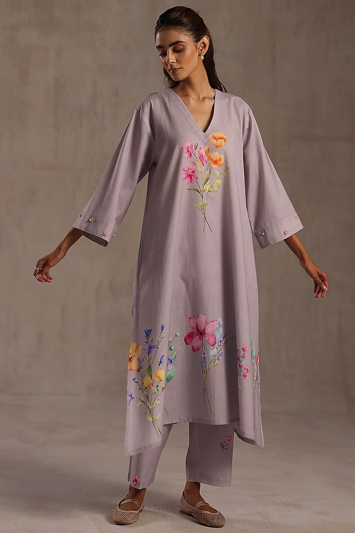 Mauve Grey Linen Floral Artwork Kurta Set by Roza Pret at Pernia's Pop Up Shop