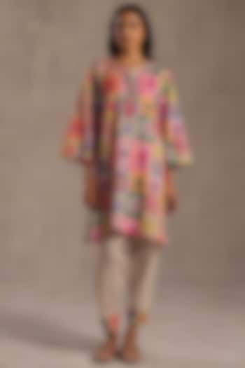 Multi-Colored Linen Patchwork Printed Kurta Set by Roza Pret at Pernia's Pop Up Shop