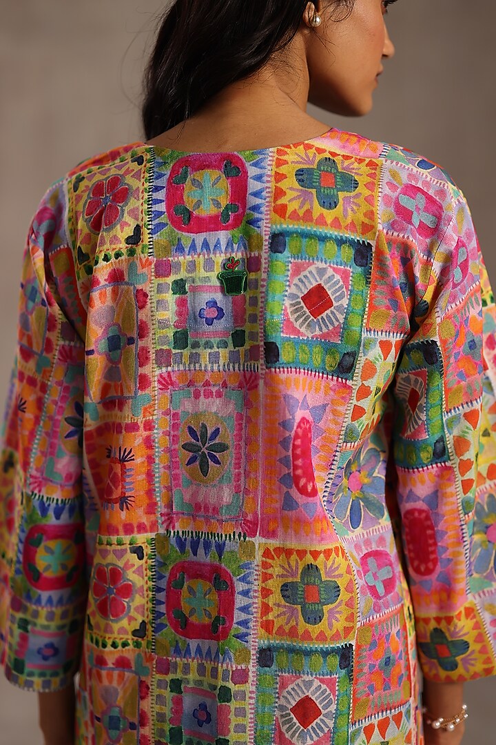 Multi-Colored Linen Patchwork Printed Kurta Set by Roza Pret at Pernia's Pop Up Shop