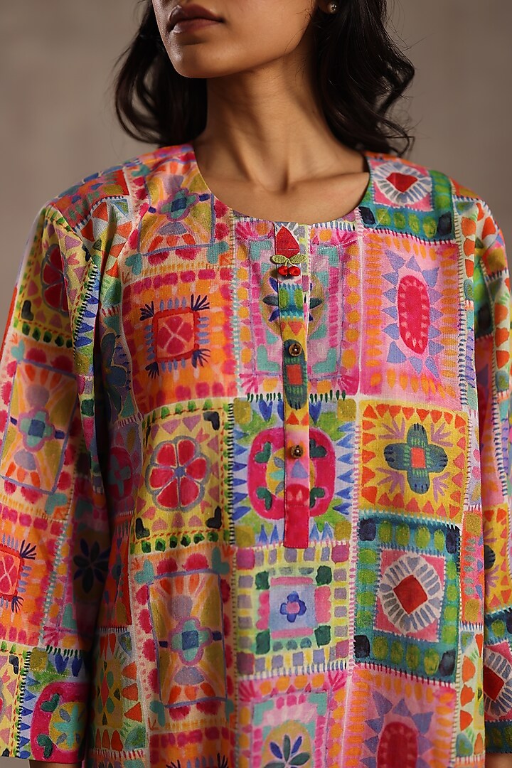 Multi-Colored Linen Patchwork Printed Kurta Set by Roza Pret at Pernia's Pop Up Shop