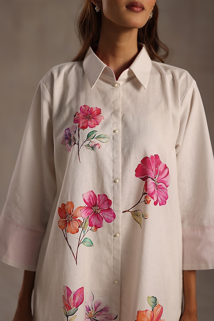 Ivory Linen Floral Placement Kurta Set by Roza Pret at Pernia's Pop Up Shop