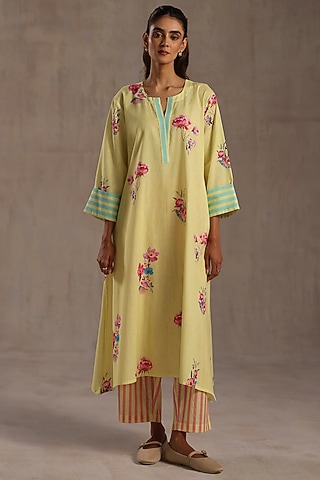 Pastel Yellow Linen Floral Printed Kurta Set by Roza Pret