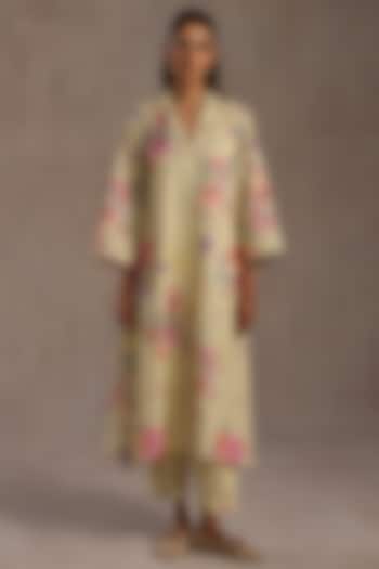 Pastel Yellow Linen Floral Printed Kurta Set by Roza Pret at Pernia's Pop Up Shop