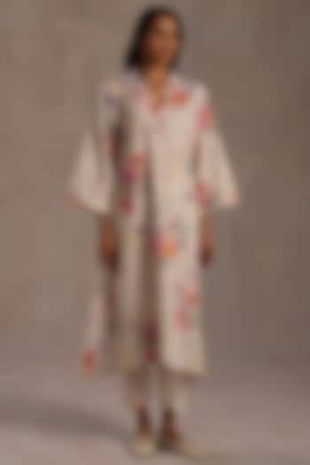 Ivory Linen Floral Printed Kurta Set by Roza Pret at Pernia's Pop Up Shop