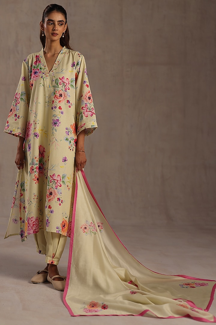 Pastel Yellow Chanderi Floral Printed Stole by Roza Pret at Pernia's Pop Up Shop