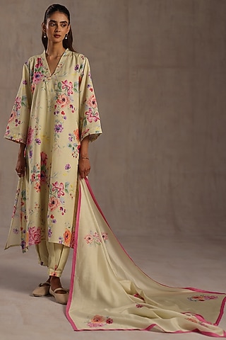 Pastel Yellow Chanderi Floral Printed Stole by Roza Pret