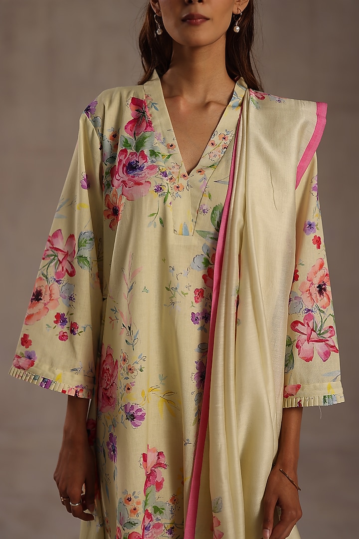 Pastel Yellow Chanderi Floral Printed Stole by Roza Pret at Pernia's Pop Up Shop